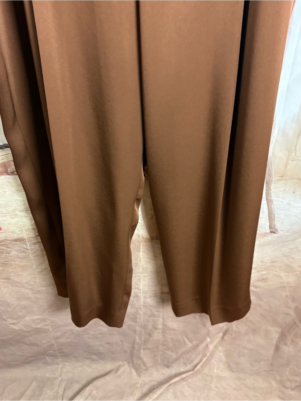 NEW Vince Brown Wide-Leg Pleated Pants - Picture 4 of 10